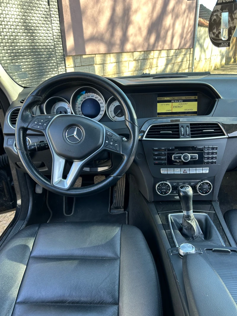 Mercedes-Benz C 220 AMG-Line, снимка 9 - Автомобили и джипове - 47987664