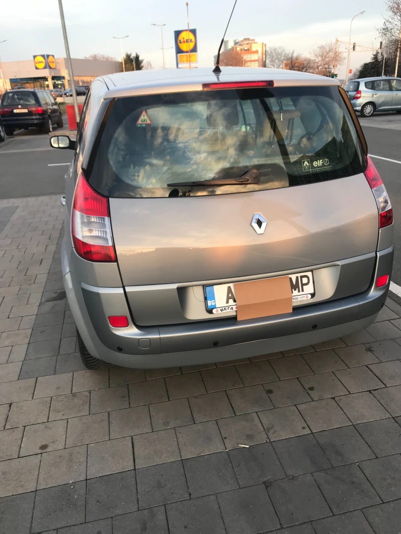 Renault Scenic, снимка 13 - Автомобили и джипове - 48588448