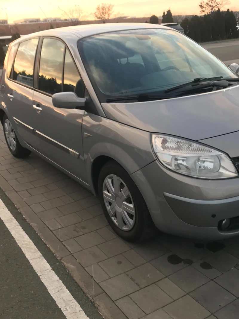 Renault Scenic, снимка 6 - Автомобили и джипове - 48588448