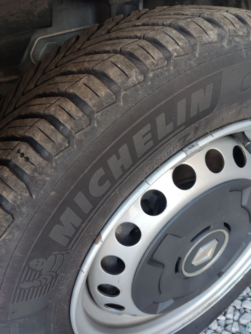 Renault Express 35700км EURO 6, снимка 11 - Автомобили и джипове - 51232050