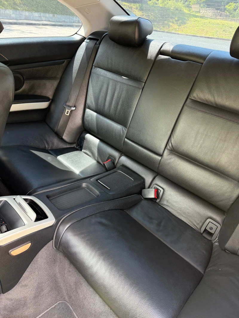 BMW 320 Navi* CarPlay* Avtomat* Кожа, снимка 12 - Автомобили и джипове - 52651550