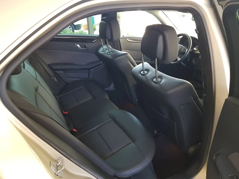 Mercedes-Benz E 350 КатоНов* 306HP* 4Matic, снимка 12 - Автомобили и джипове - 51234561