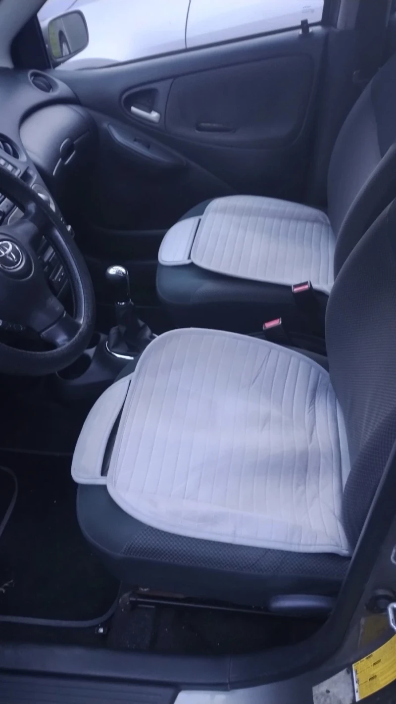 Toyota Yaris, снимка 5 - Автомобили и джипове - 52266638