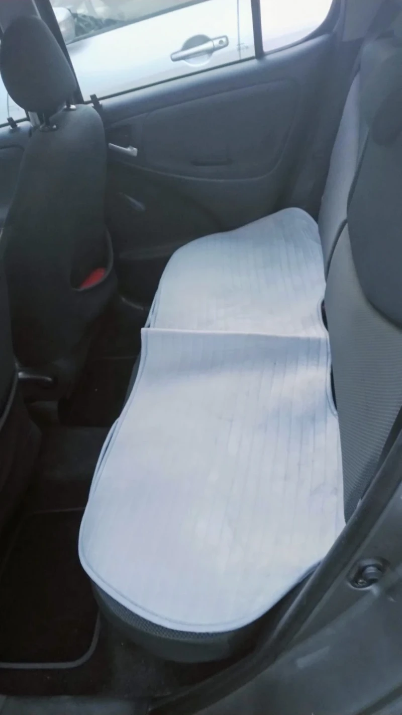 Toyota Yaris, снимка 4 - Автомобили и джипове - 52266638