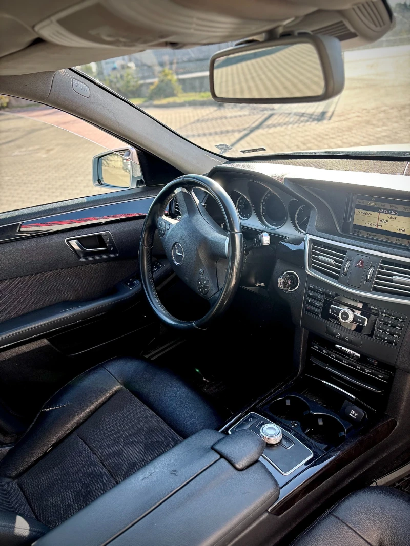 Mercedes-Benz E 350, снимка 10 - Автомобили и джипове - 51814359