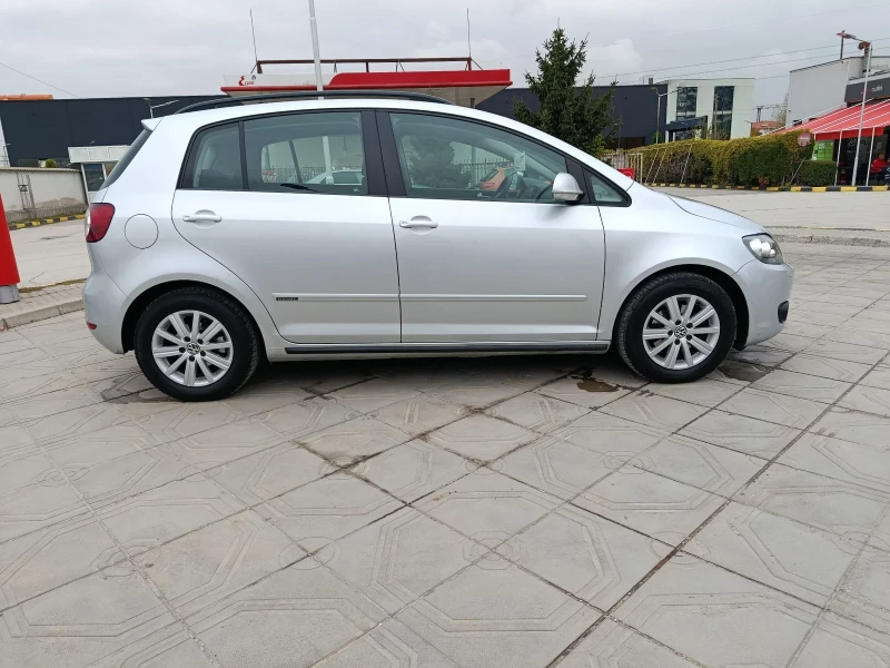 VW Golf Plus 2012г , снимка 6 - Автомобили и джипове - 52311105