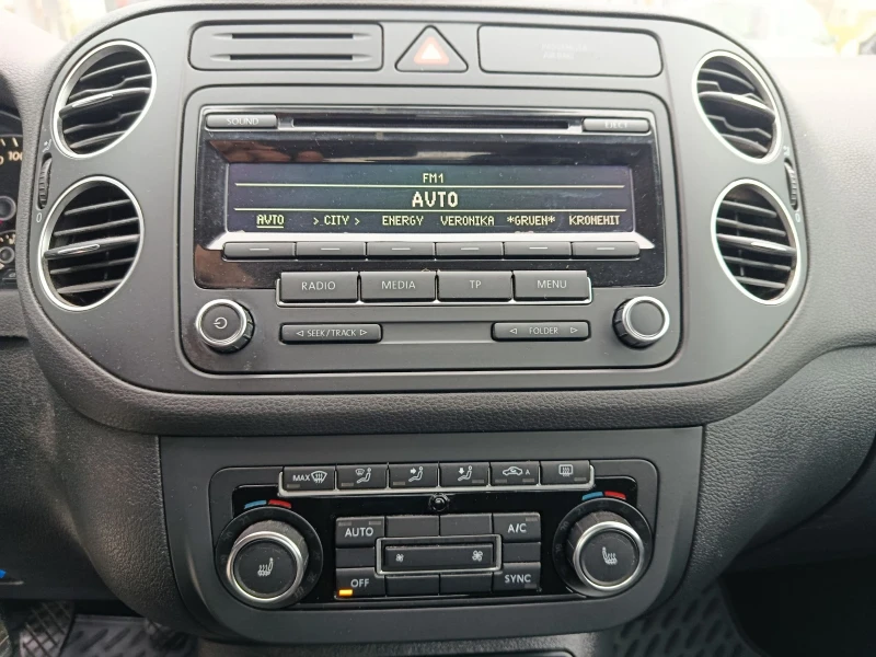 VW Golf Plus 2012г , снимка 17 - Автомобили и джипове - 52311105