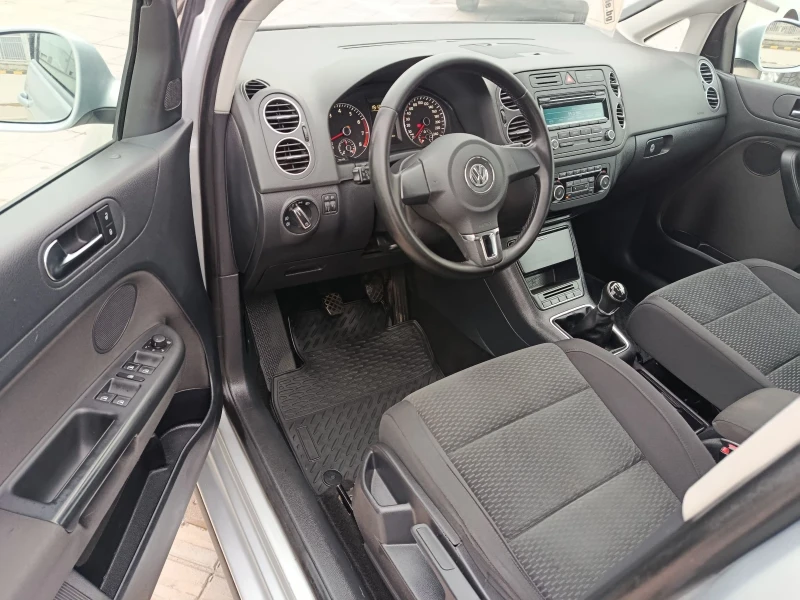 VW Golf Plus 2012г , снимка 9 - Автомобили и джипове - 52311105
