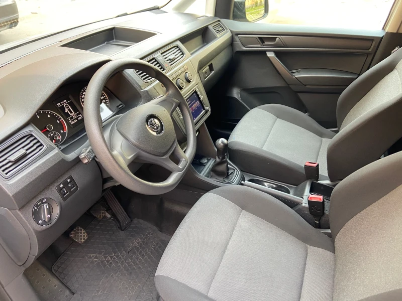 VW Caddy, снимка 8 - Автомобили и джипове - 52360690