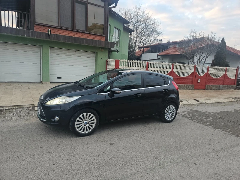 Ford Fiesta Газ-инж-Гаражна, снимка 2 - Автомобили и джипове - 52920071