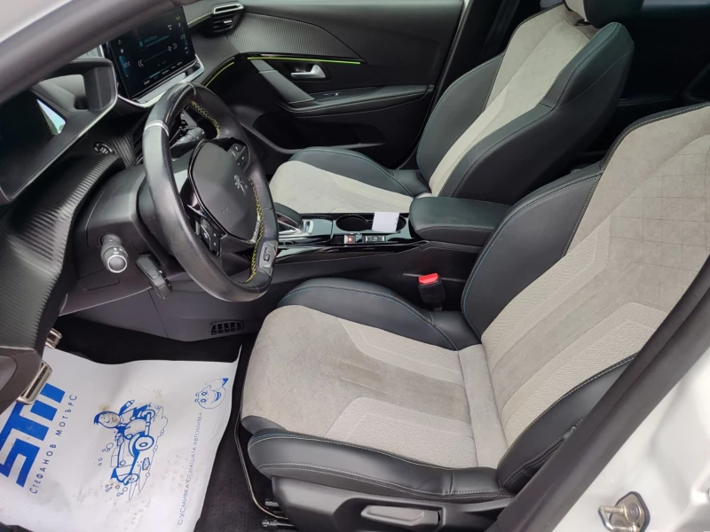 Peugeot 208 GT EV 50kWh (136hp) AT, снимка 11 - Автомобили и джипове - 53257038