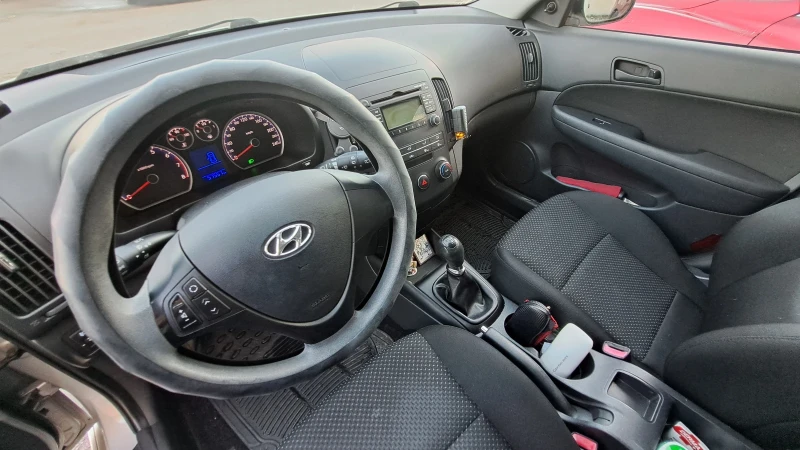 Hyundai I30 1.4, снимка 5 - Автомобили и джипове - 53423670