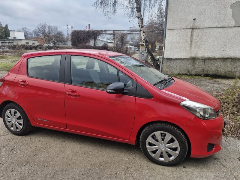 Toyota Yaris 1.0 , снимка 2 - Автомобили и джипове - 53486155