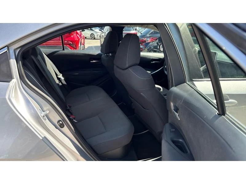 Toyota Corolla SDN 1.8HSD Executive, снимка 7 - Автомобили и джипове - 54708021