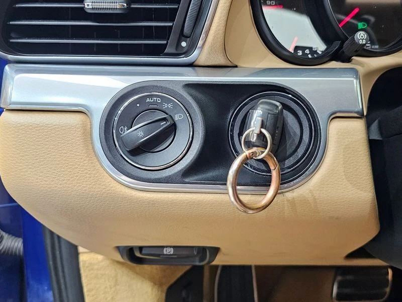 Porsche 911 Carrera, снимка 15 - Автомобили и джипове - 55727816