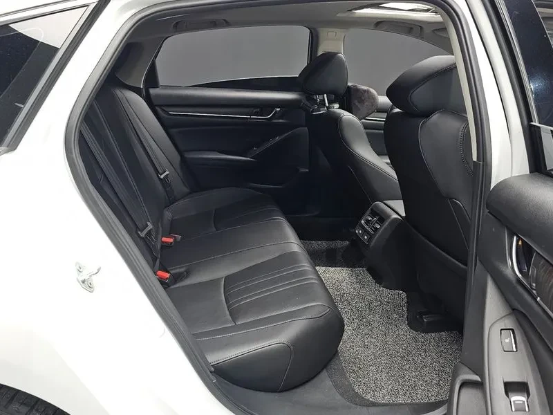 Honda Accord Hybrid Touring | Mobile.bg � ����������� 10