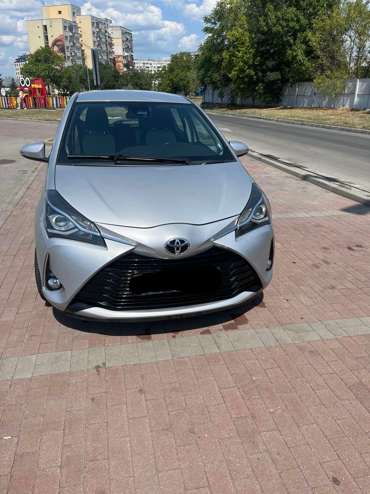 Toyota Yaris Luna, снимка 1