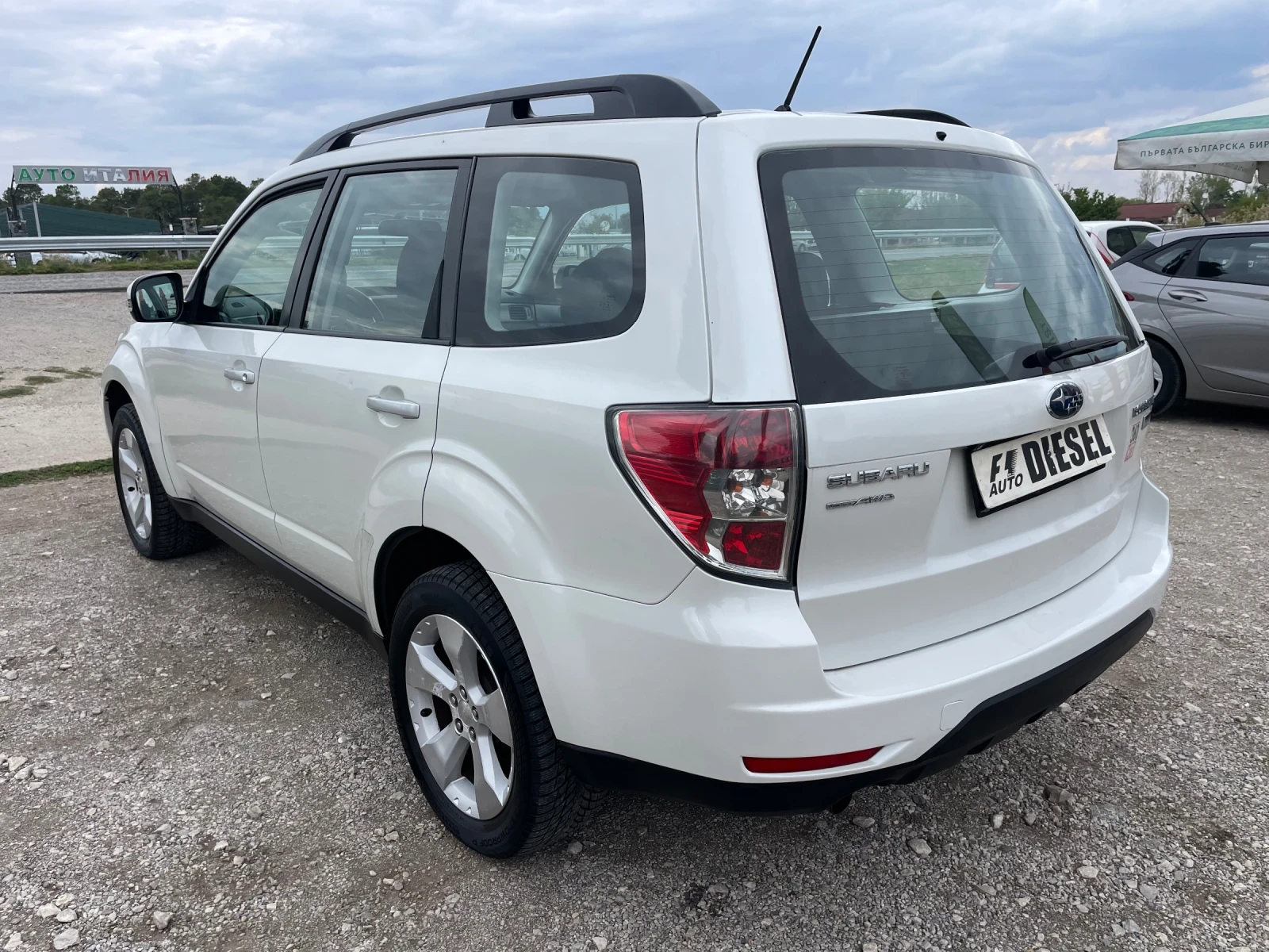 Subaru Forester 2.0TDI-4x4-KAMERA-ITALIA - изображение 10