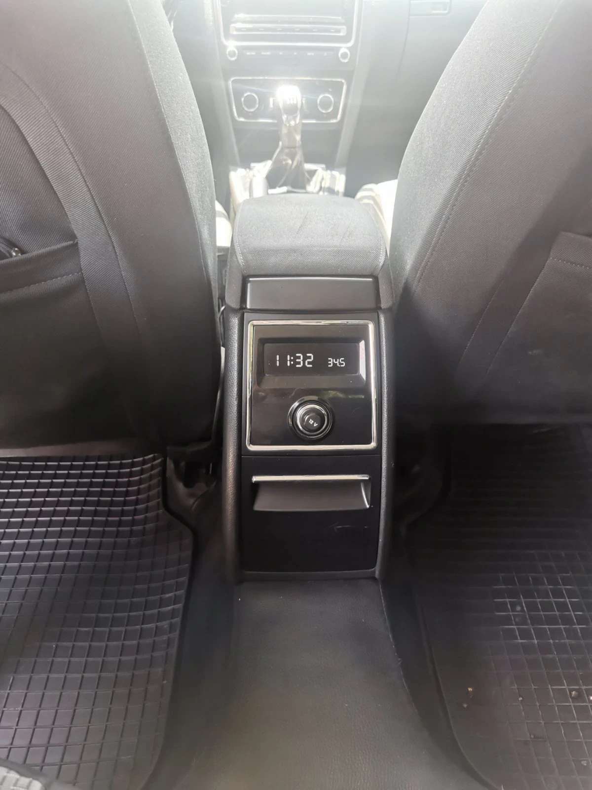 Skoda Superb  - изображение 8