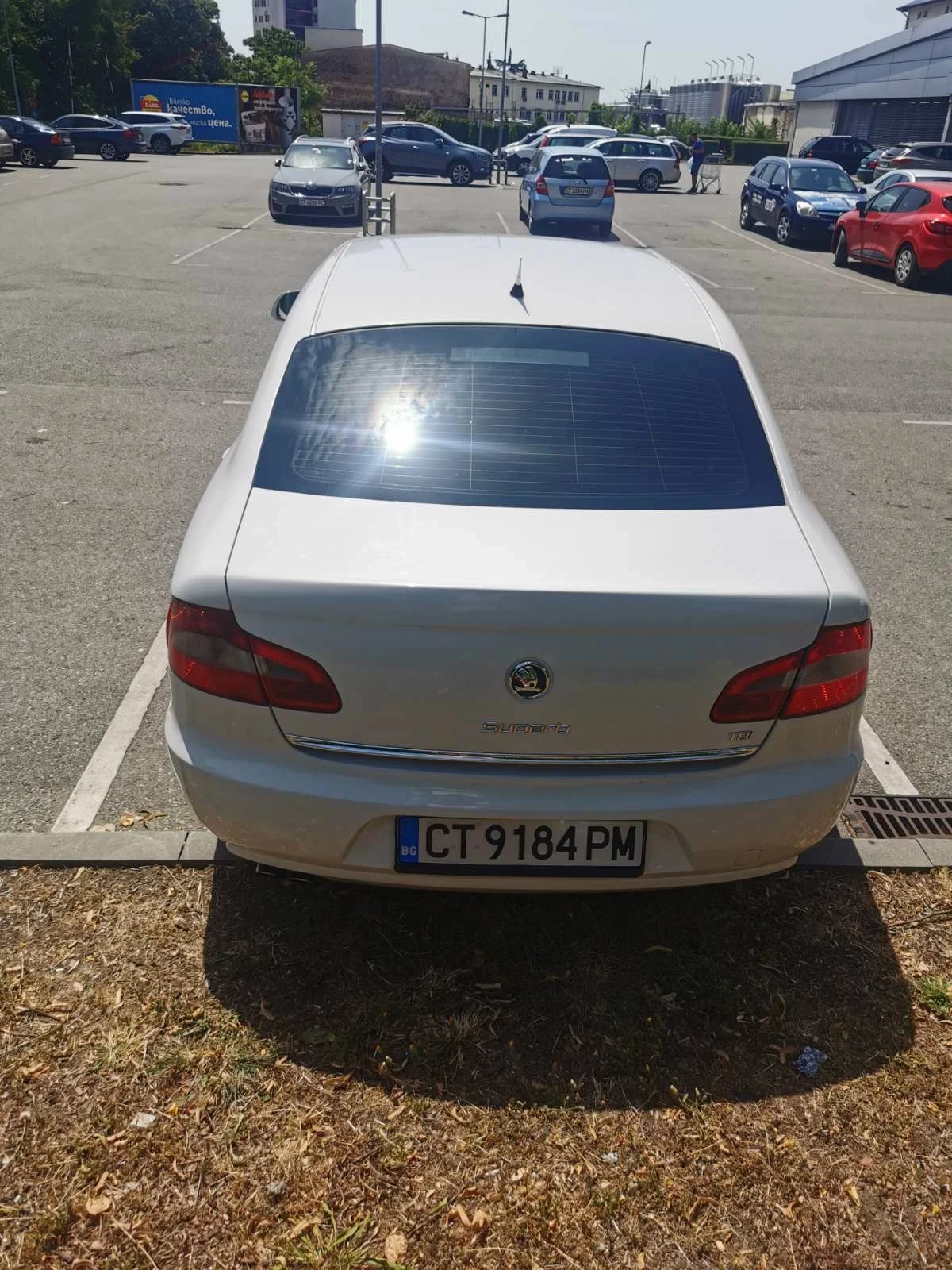 Skoda Superb  - изображение 9