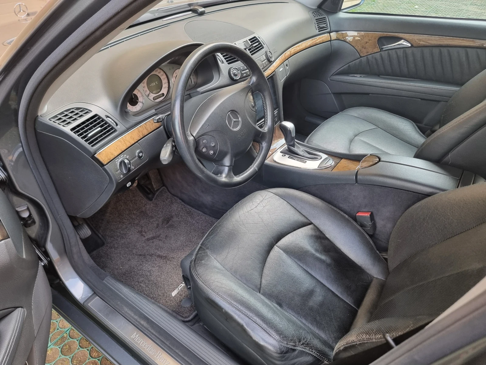 Mercedes-Benz E 350 Mercedes-Benz E 350 4MATIC Автомат - изображение 10