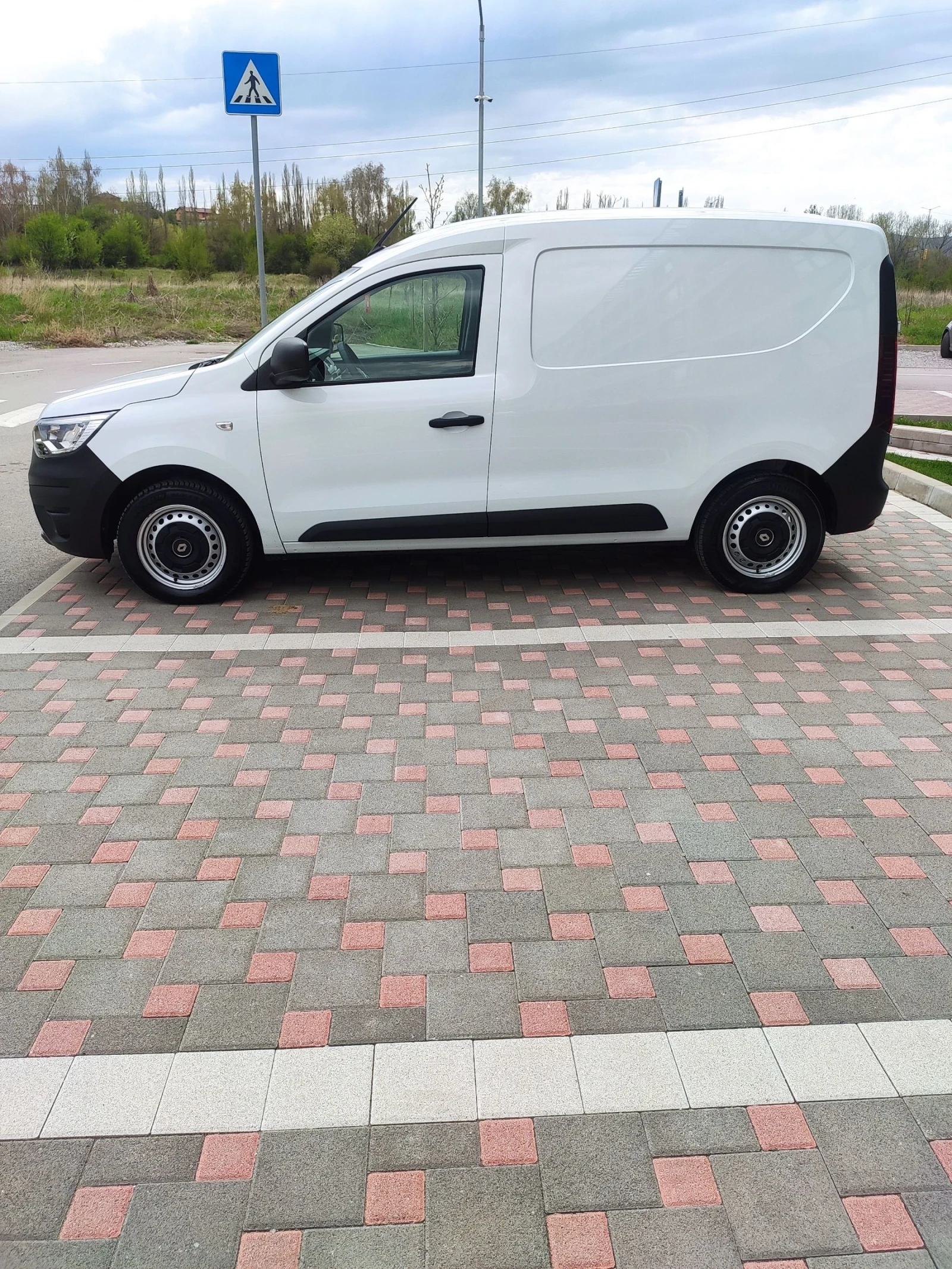 Renault Express 35700км EURO 6 - изображение 2