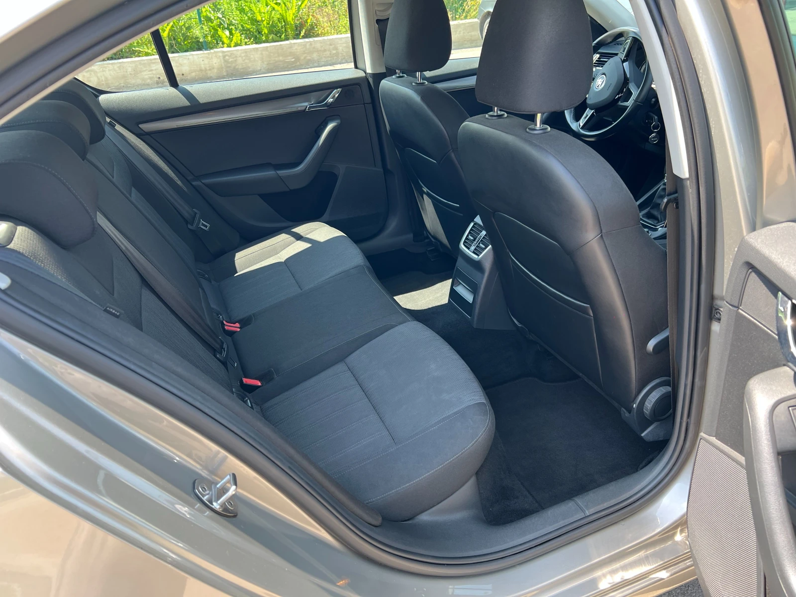 Skoda Octavia 1.0 TSI 115к.с. Style - изображение 8