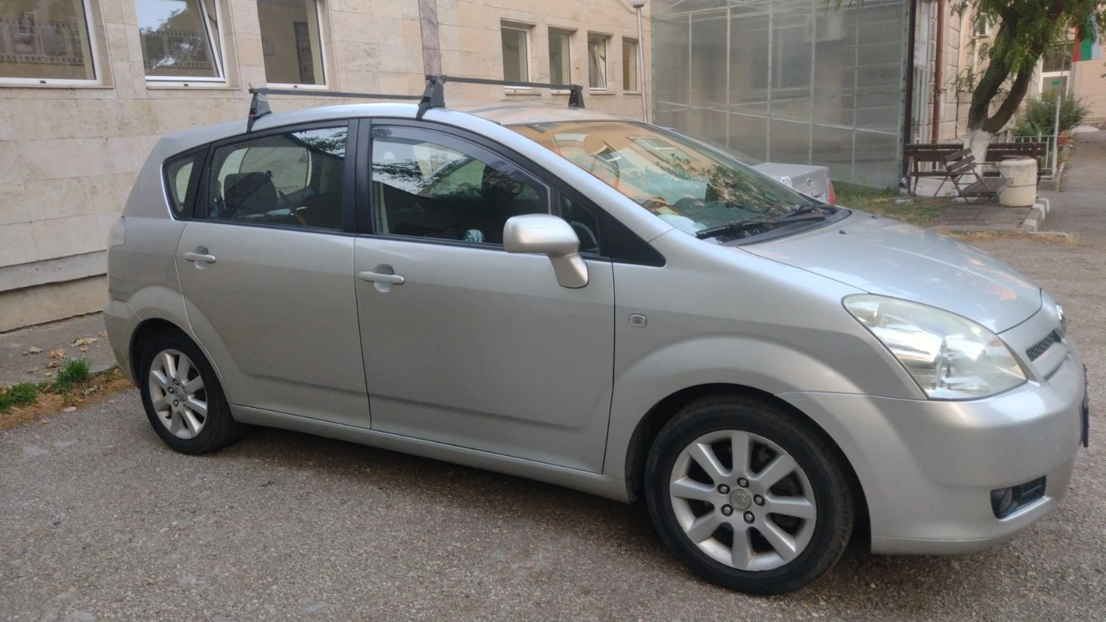 Toyota Corolla verso  - изображение 2