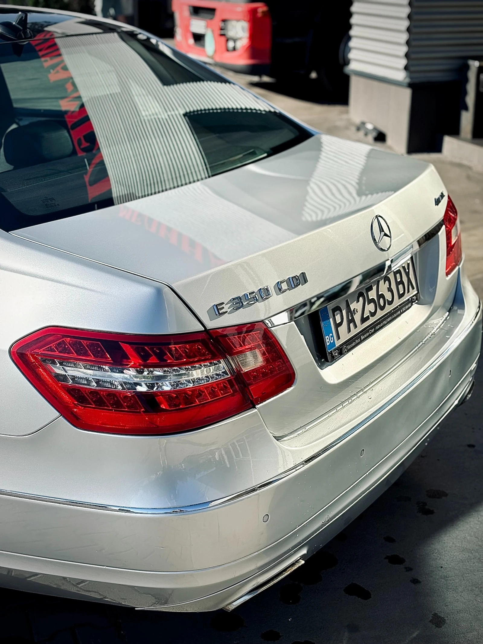 Mercedes-Benz E 350  - изображение 5