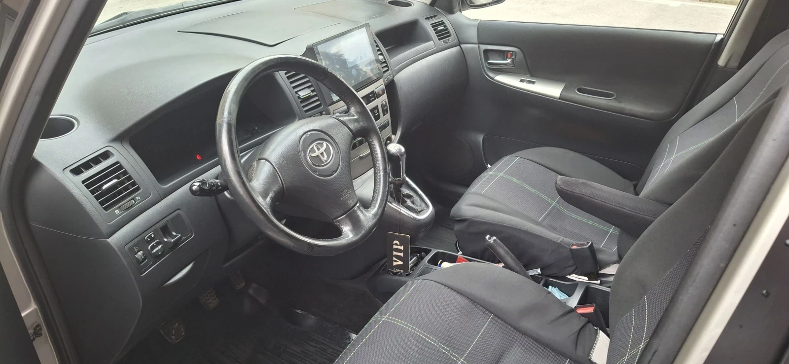 Toyota Corolla verso  - изображение 3