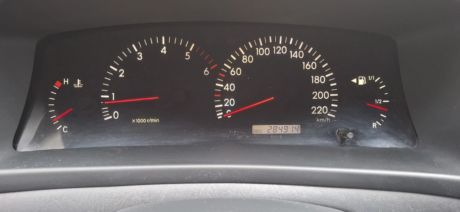 Toyota Corolla verso  - изображение 9