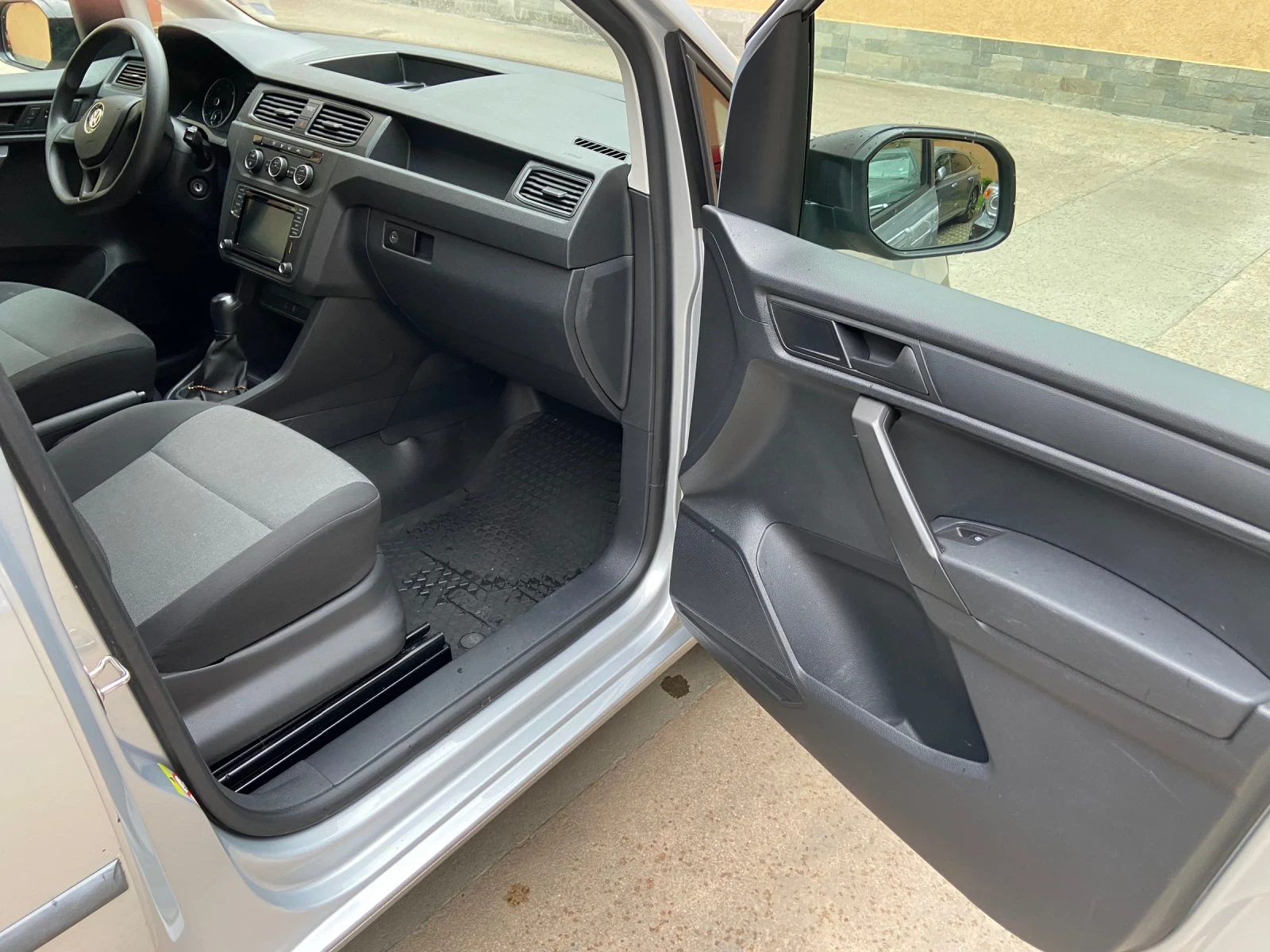 VW Caddy | Mobile.bg � ����������� 12