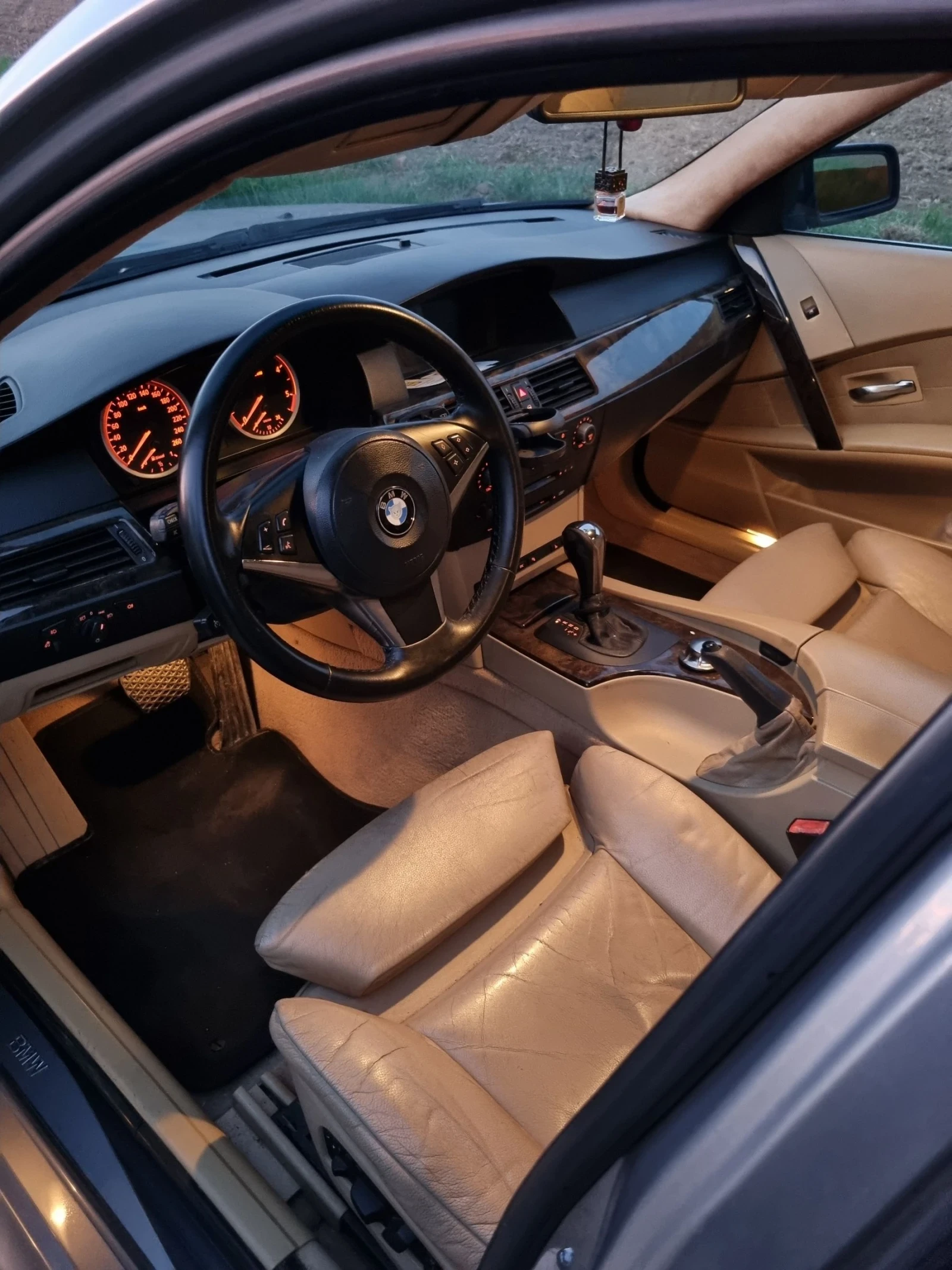 BMW 530 E60 530d 218к.с. - изображение 8