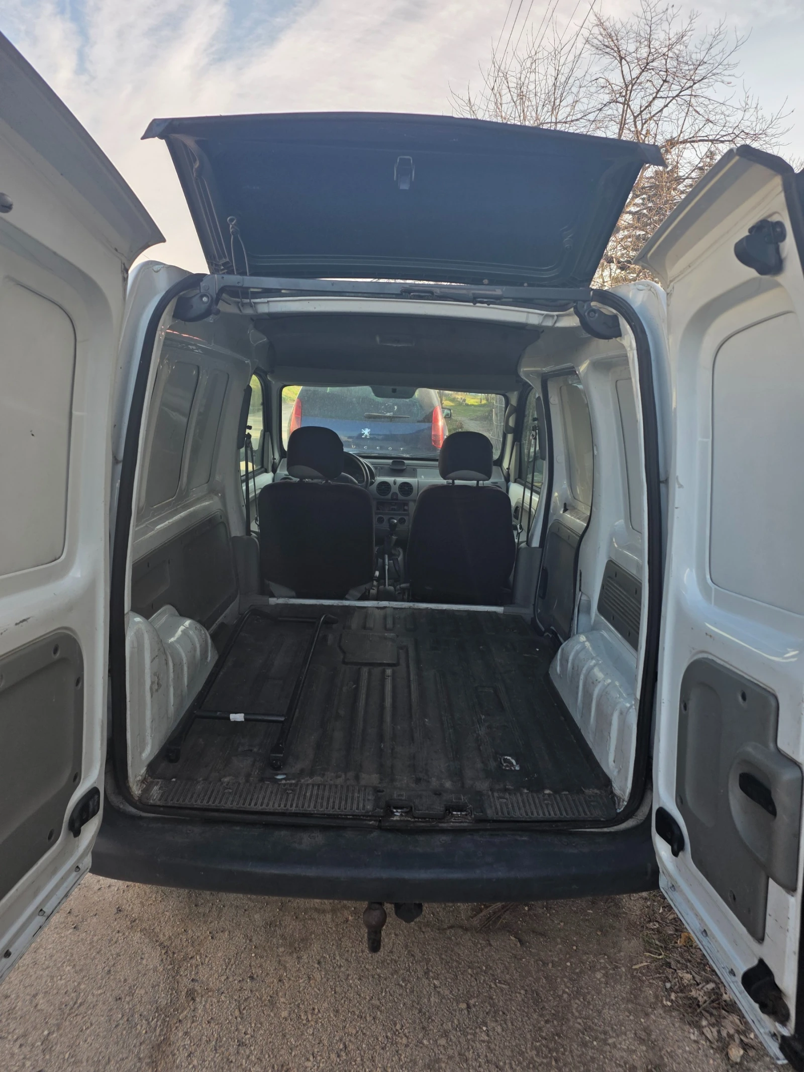 Renault Kangoo 1, 9 DCI, снимка 4 - Автомобили и джипове - 53736912