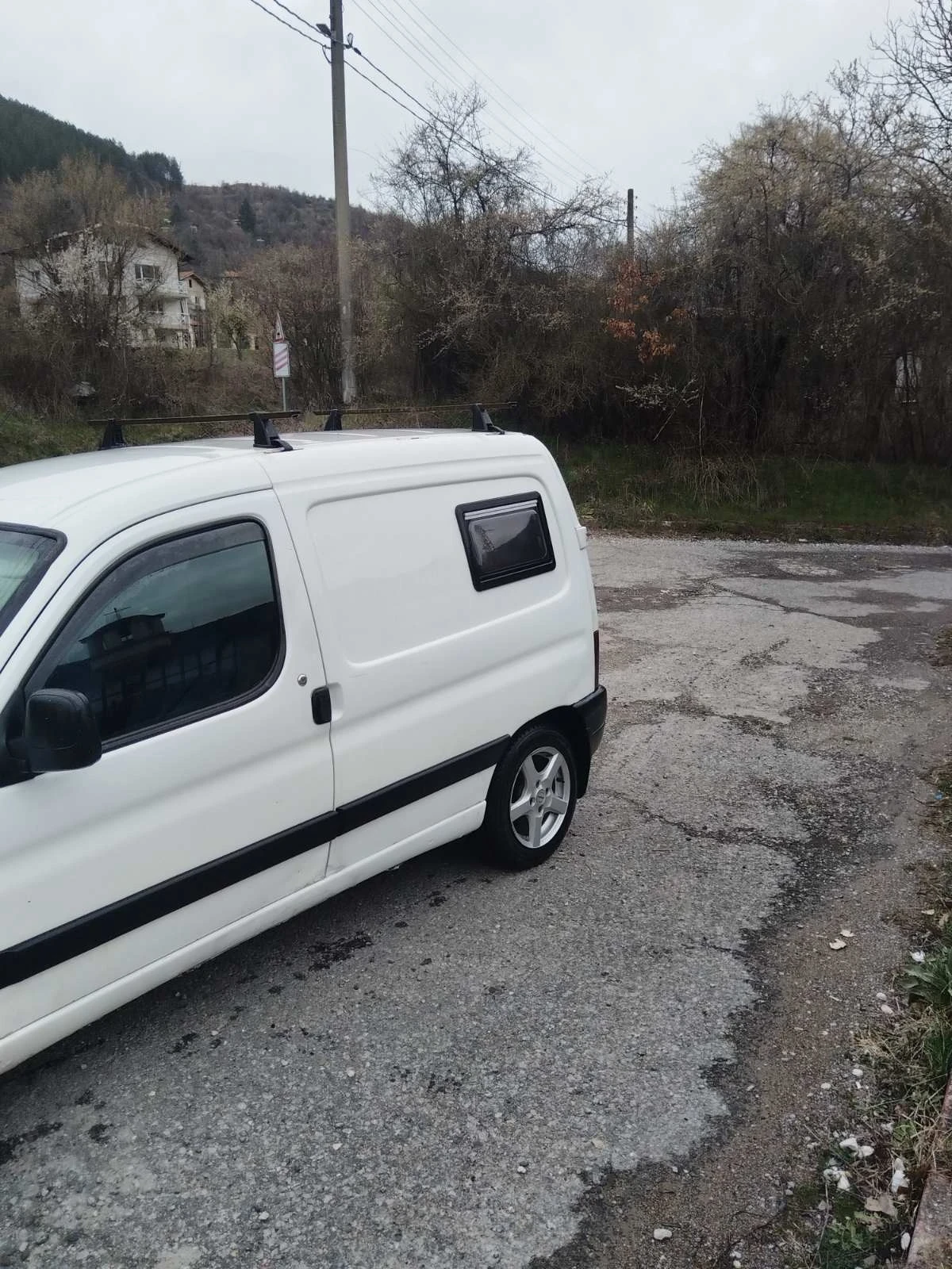 Peugeot Partner 1.9 D, снимка 7 - Автомобили и джипове - 54033528