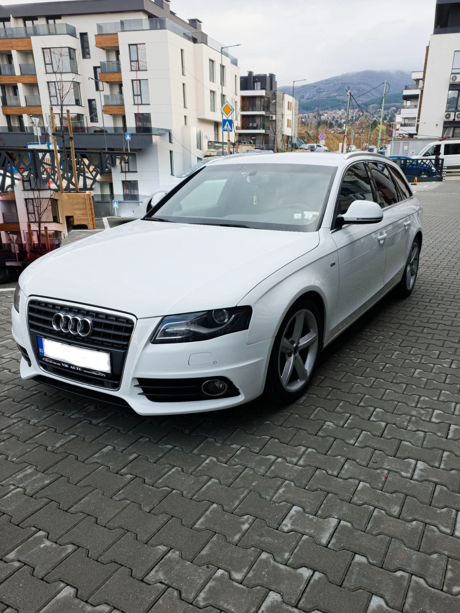 Audi A4 b8 S-line+ Автоматик 2.00tdi 143к.с., снимка 14 - Автомобили и джипове - 54038422