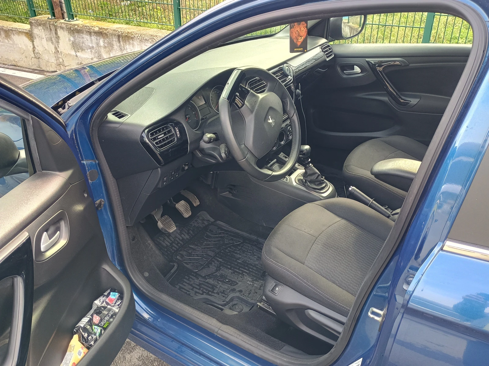 Peugeot 301 Allure, снимка 6 - Автомобили и джипове - 54280840