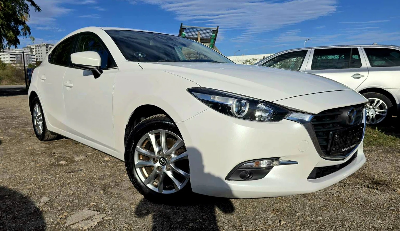 Mazda 3 КАТО НОВ/ФУЛ ЕКСТРИ/2.0i/SKYACTIV, снимка 4 - Автомобили и джипове - 54666339