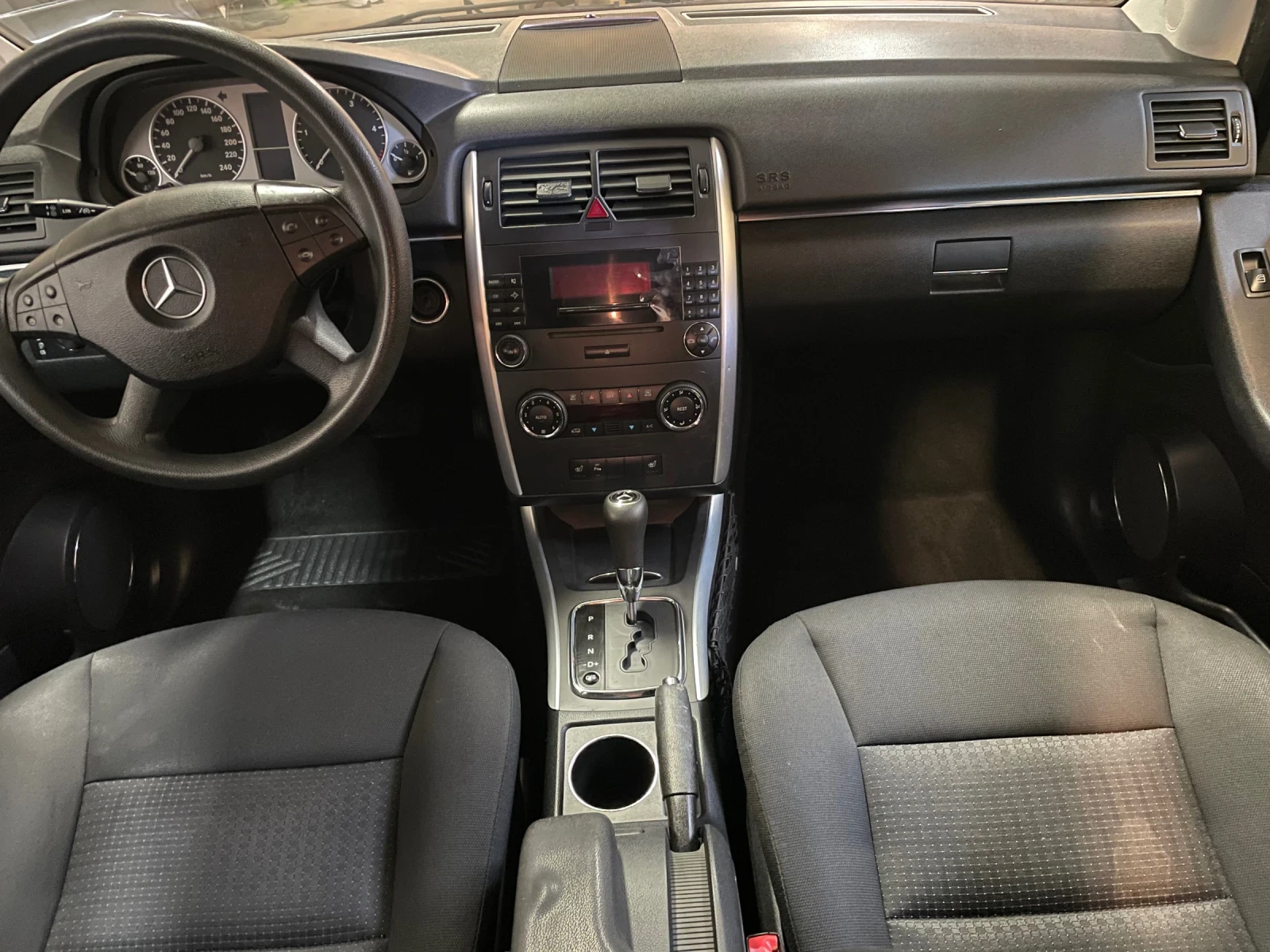 Mercedes-Benz B 180 180 cdi Sport, снимка 14 - Автомобили и джипове - 54861094