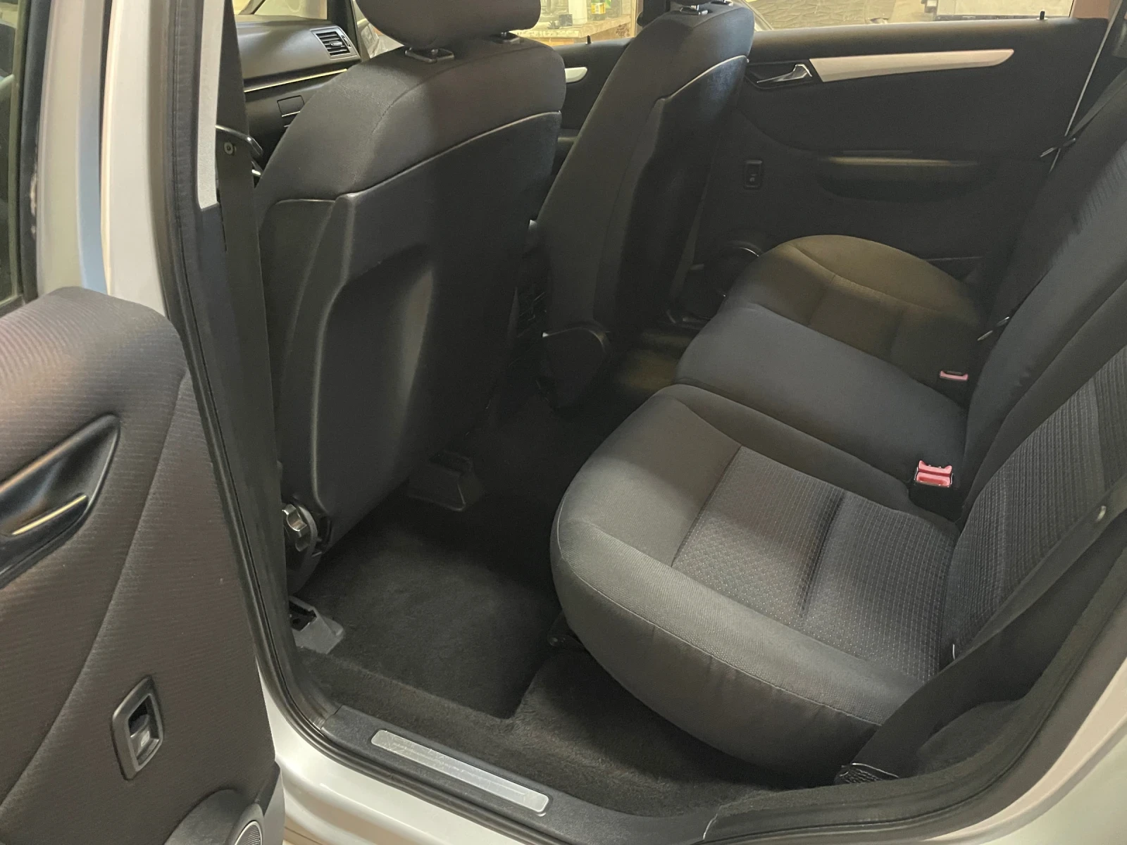 Mercedes-Benz B 180 180 cdi Sport, снимка 12 - Автомобили и джипове - 54861094