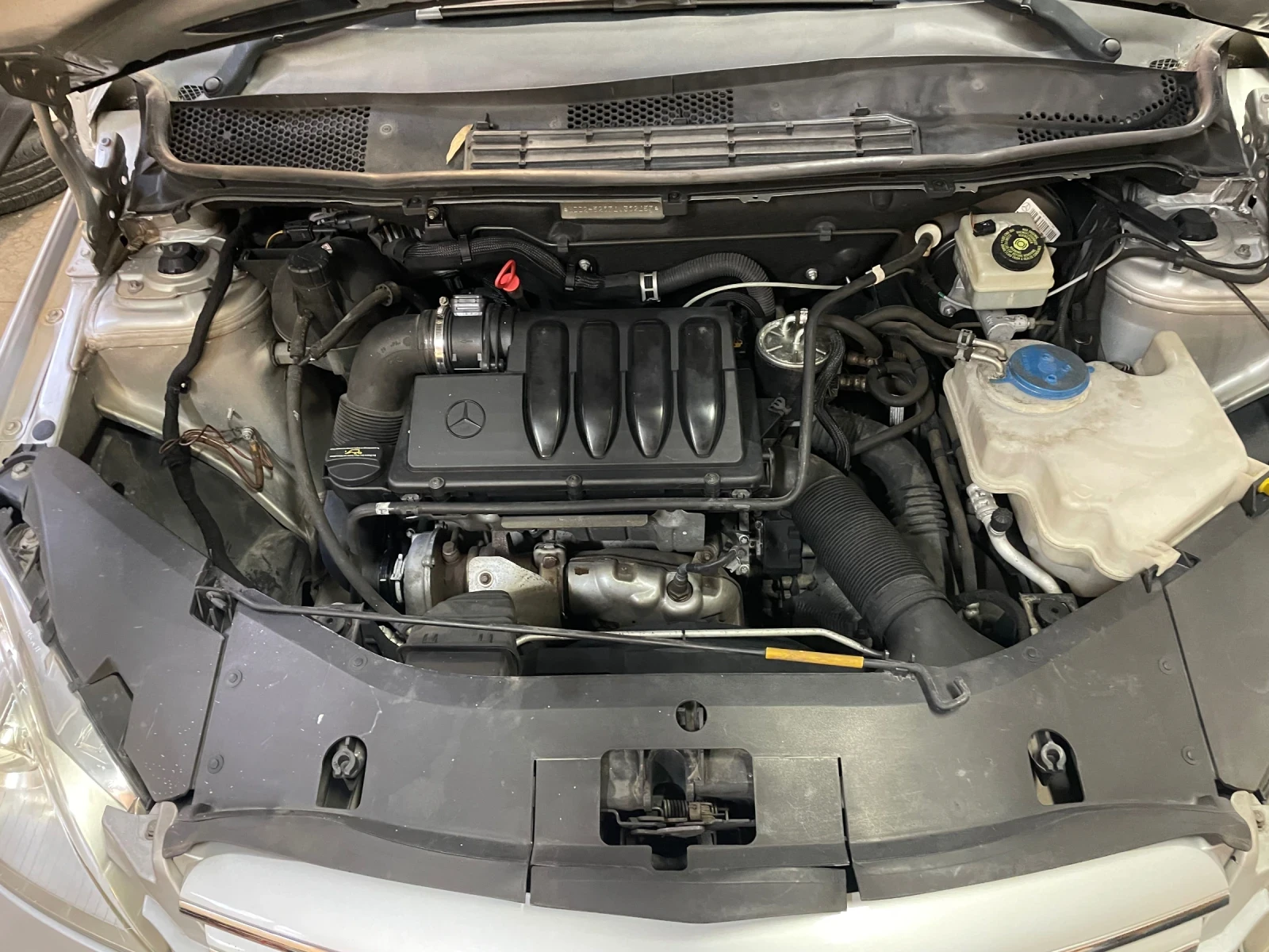 Mercedes-Benz B 180 180 cdi Sport, снимка 17 - Автомобили и джипове - 54861094