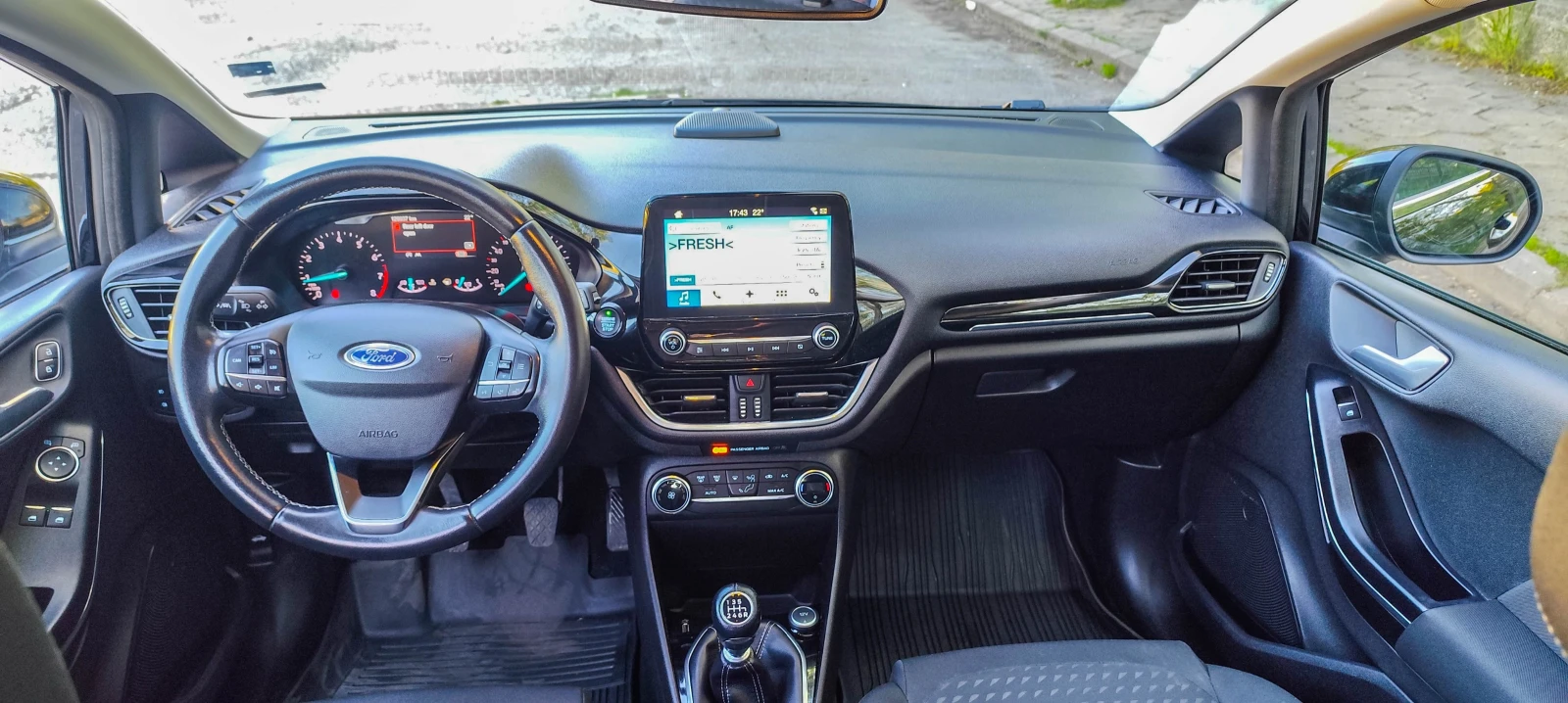 Ford Fiesta MK8 Titanium | Пълна история в Мото-Пфое | CarPlay, снимка 10 - Автомобили и джипове - 54874884
