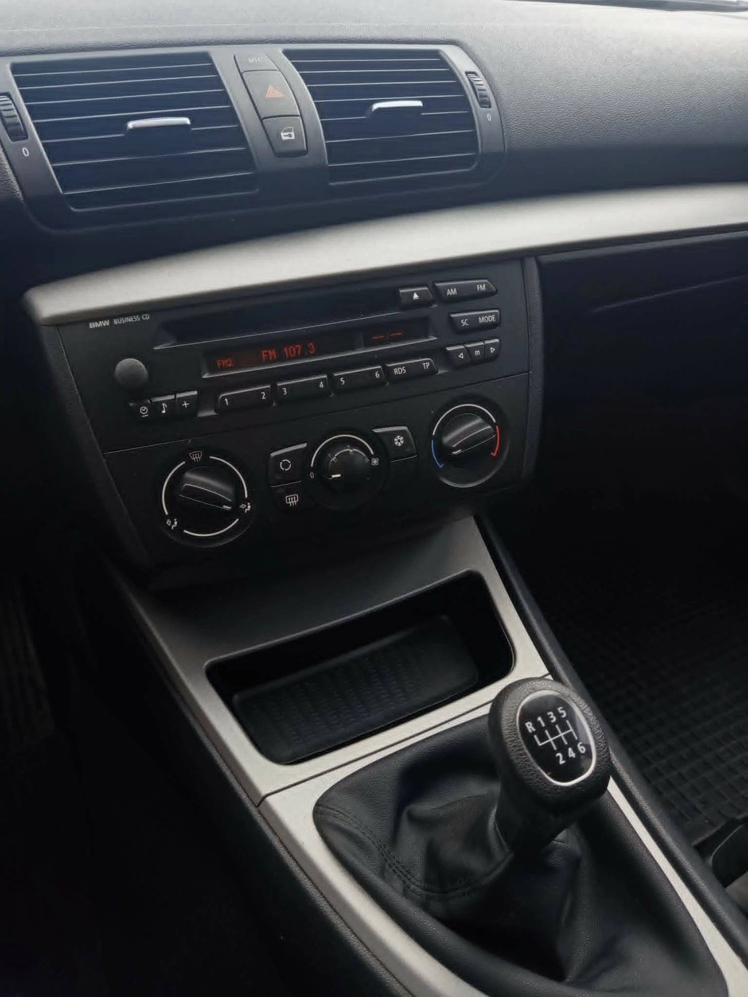 BMW 118 D M47, снимка 11 - Автомобили и джипове - 54980470