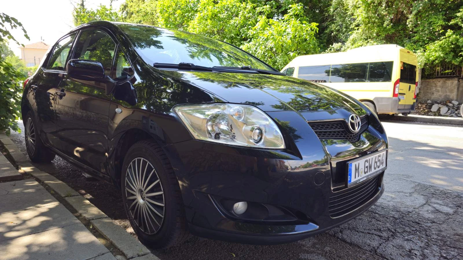 Toyota Auris 1.6, снимка 8 - Автомобили и джипове - 55051951