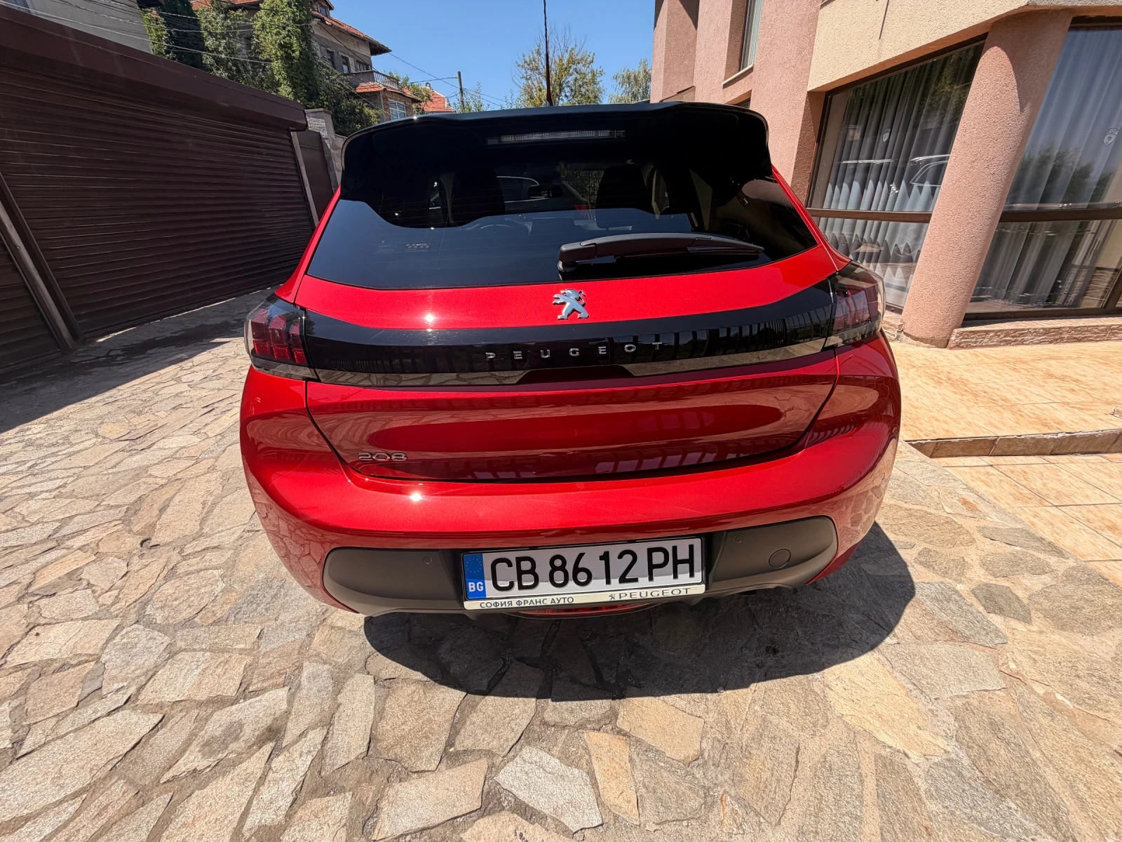 Peugeot 208, снимка 12 - Автомобили и джипове - 55421841
