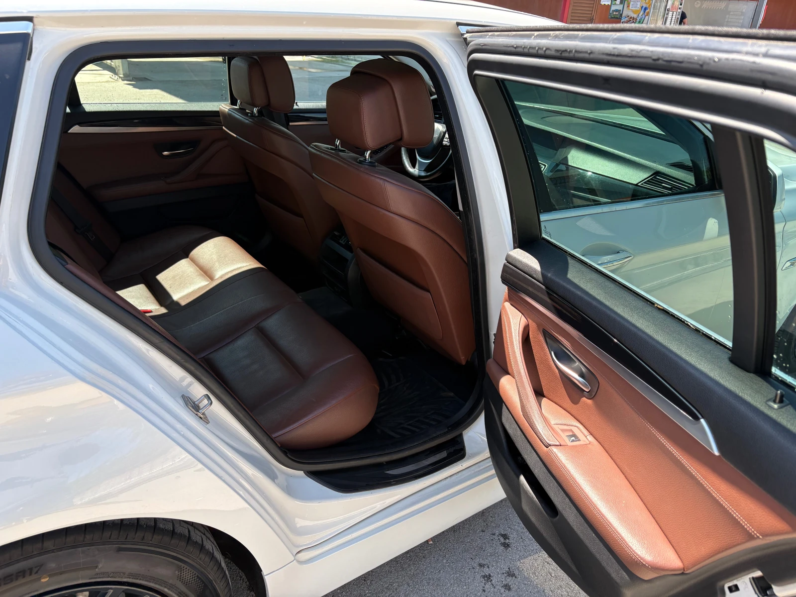 BMW 530 4x4, снимка 6 - Автомобили и джипове - 55424538