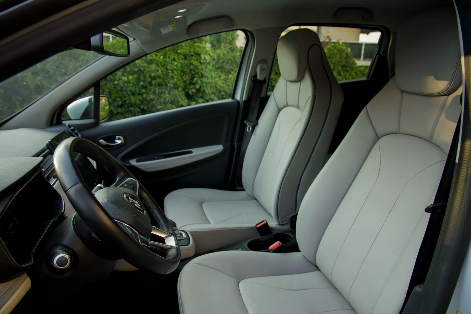 Renault Zoe Renault Zoe R135 52kWh / CCS 50kW  | Mobile.bg � ����������� 9