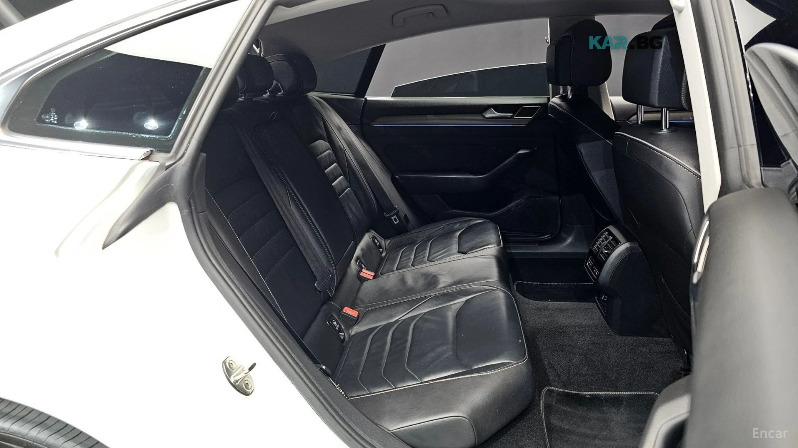 VW Arteon PRESTIGE* 2.0* TDI* DISTRONIC* 360* МАСАЖИ* ОБДУХ*, снимка 9 - Автомобили и джипове - 56130869