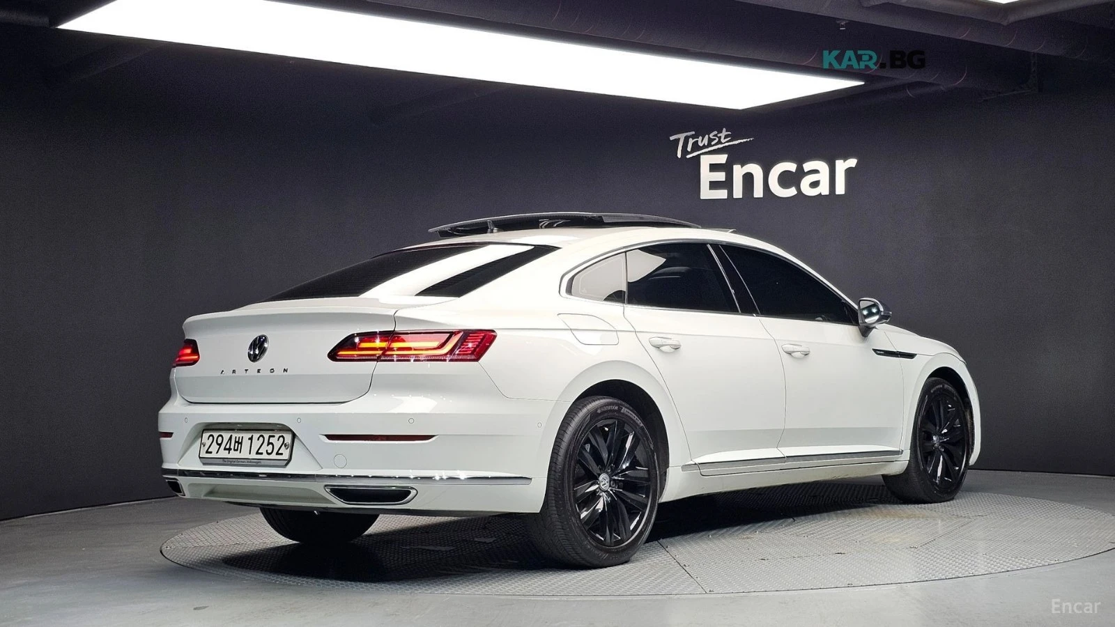 VW Arteon PRESTIGE* 2.0* TDI* DISTRONIC* 360* МАСАЖИ* ОБДУХ*, снимка 3 - Автомобили и джипове - 56130869