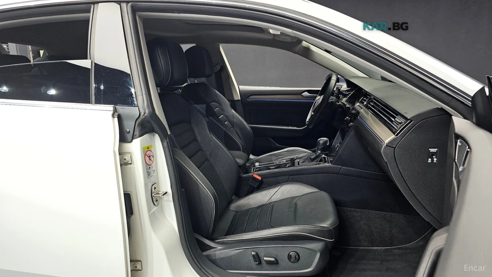 VW Arteon PRESTIGE* 2.0* TDI* DISTRONIC* 360* МАСАЖИ* ОБДУХ*, снимка 10 - Автомобили и джипове - 56130869